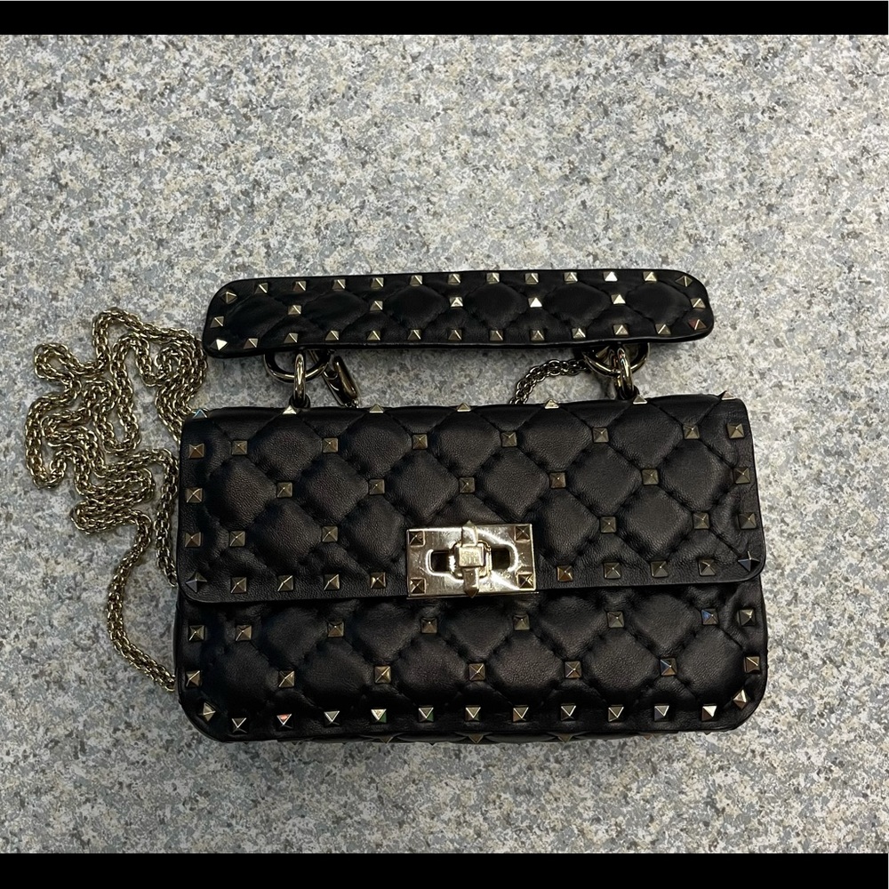 🔴🔴🔴SOLD🔴🔴🔴Valentino Garavani Spike small